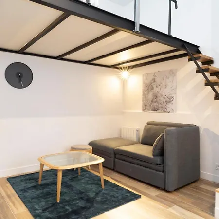 5 Mn From Arc De Triomphe - Champs-elysees *